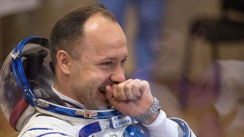 Cosmonaut Says Badminton Ideal for Space Crews