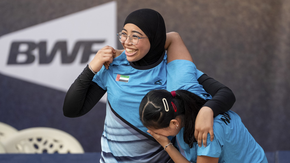 Hosts UAE Stun China to Win Team Relay Gold